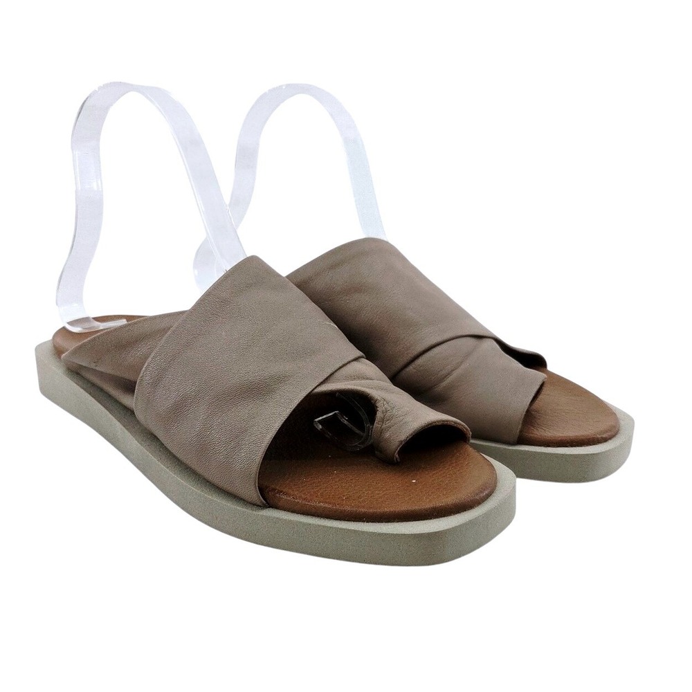 Bueno Jerika Tan‎ Toe Loop Sandal - Size 8